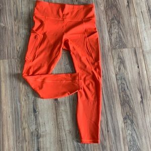 Woman’s Athleta workout pant Med